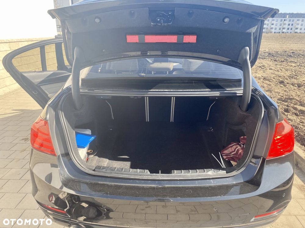 BMW Seria 3 320d Eff.Dynamics Sport Line - 19