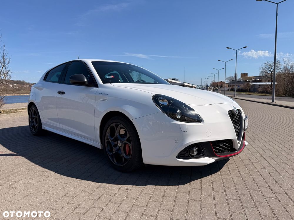Alfa Romeo Giulietta 1750 TBi Veloce TCT - 8