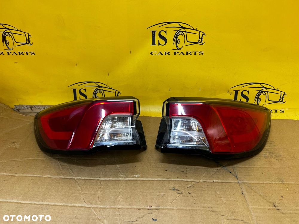 KOMPLET LAMPY LAMPA TYŁ TYLNE LEWA PRAWA FORD KUGA MK3 - 1