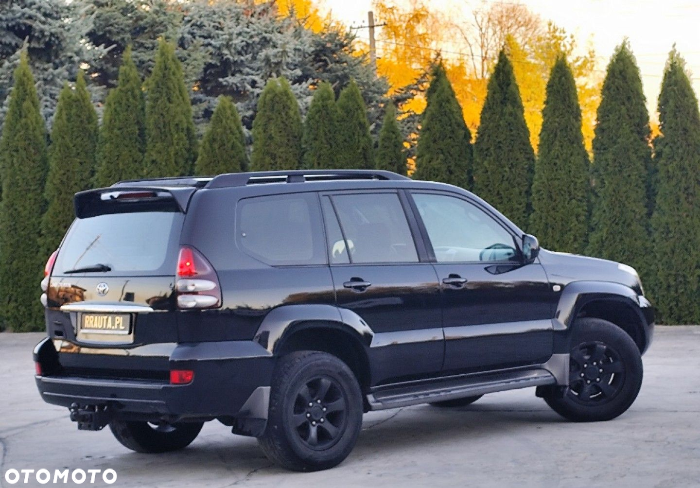 Toyota Land Cruiser - 36