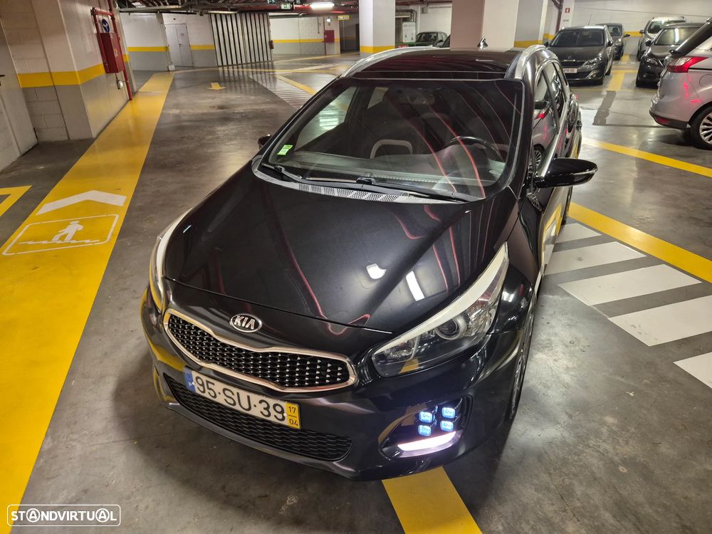Kia Ceed SW 1.6 CRDi GT Line - 4