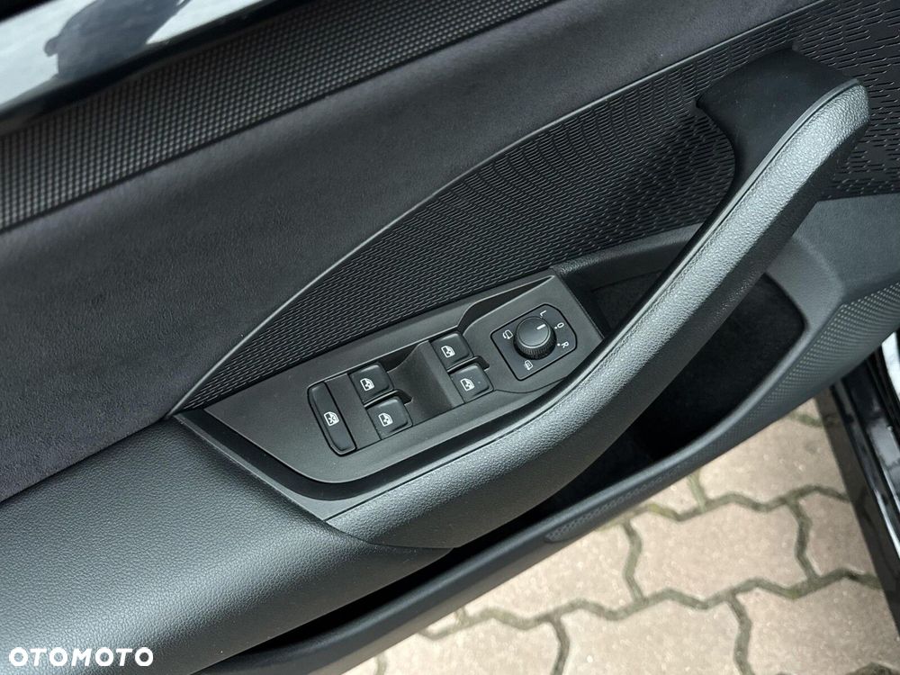 Skoda Octavia 2.0 TSI RS DSG - 12