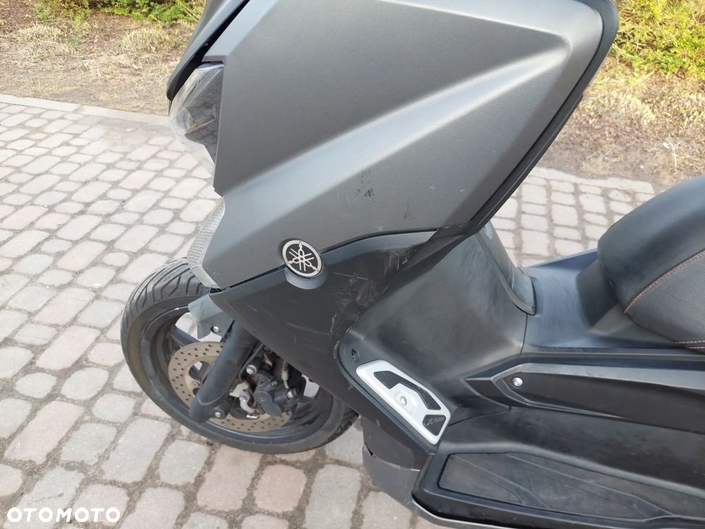 Yamaha X-max - 10
