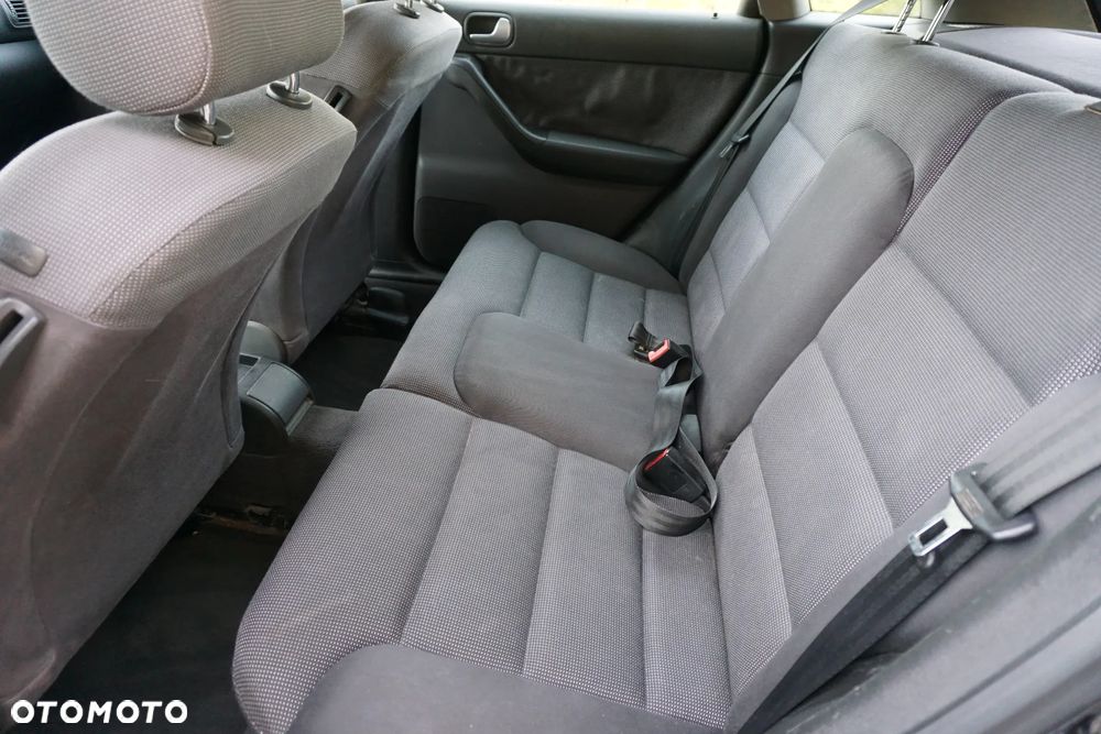 Audi A3 1.9 TDI Ambiente - 9