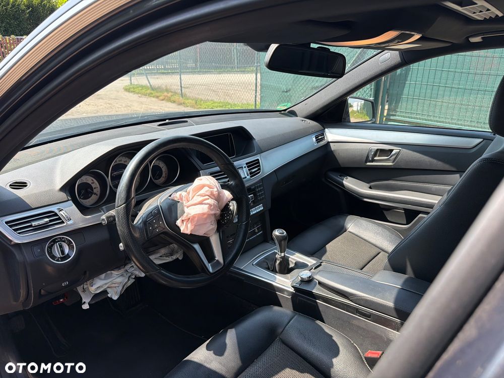 Mercedes-Benz Klasa E 200 Avantgarde - 19