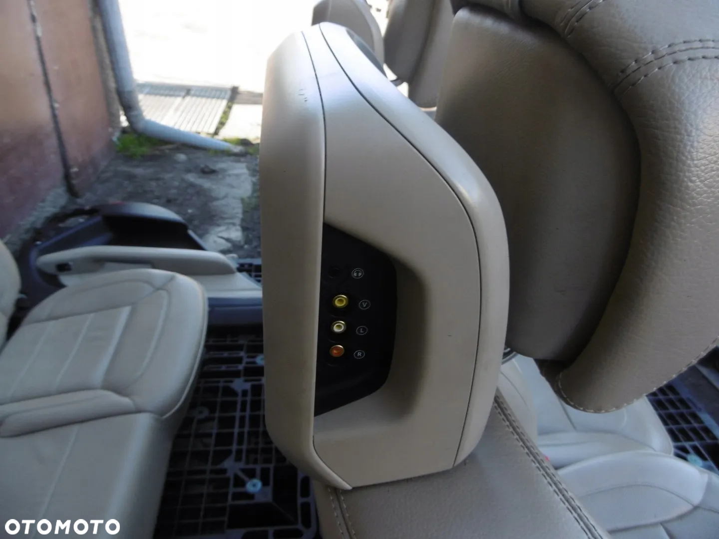 MONITOR EKRAN DVD ZAGŁÓWKA FOTELA PRZÓD A2219005504 A2219019200 A2219023503 MERCEDES ML GLE W166 GL GLS X166 W221 Dekory drzwi - 2