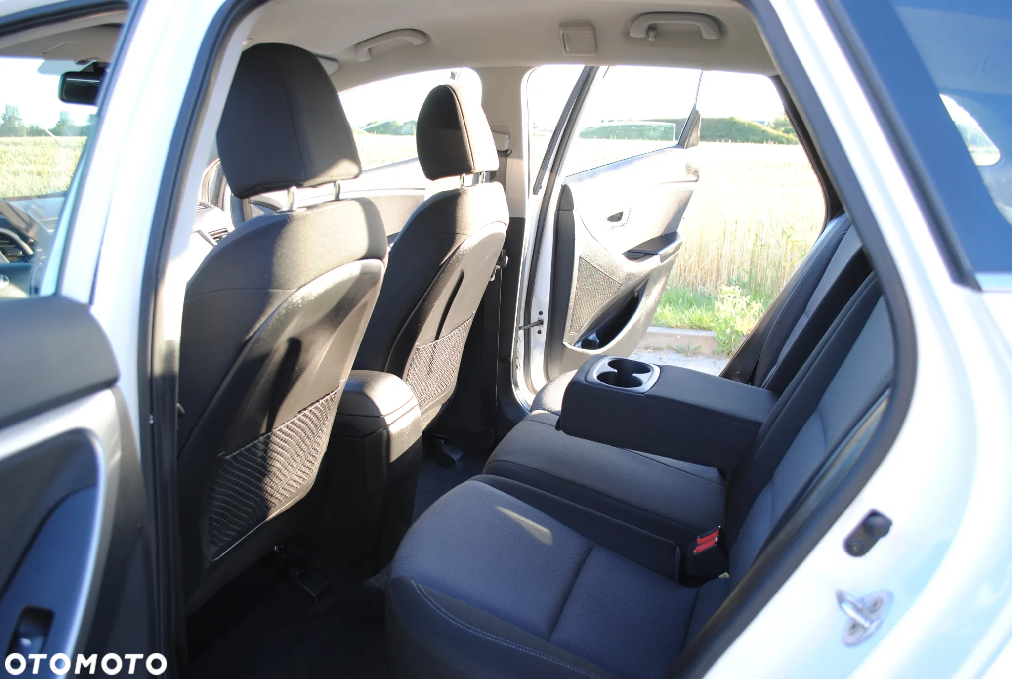 Hyundai i30 1.6 D Premium - 9