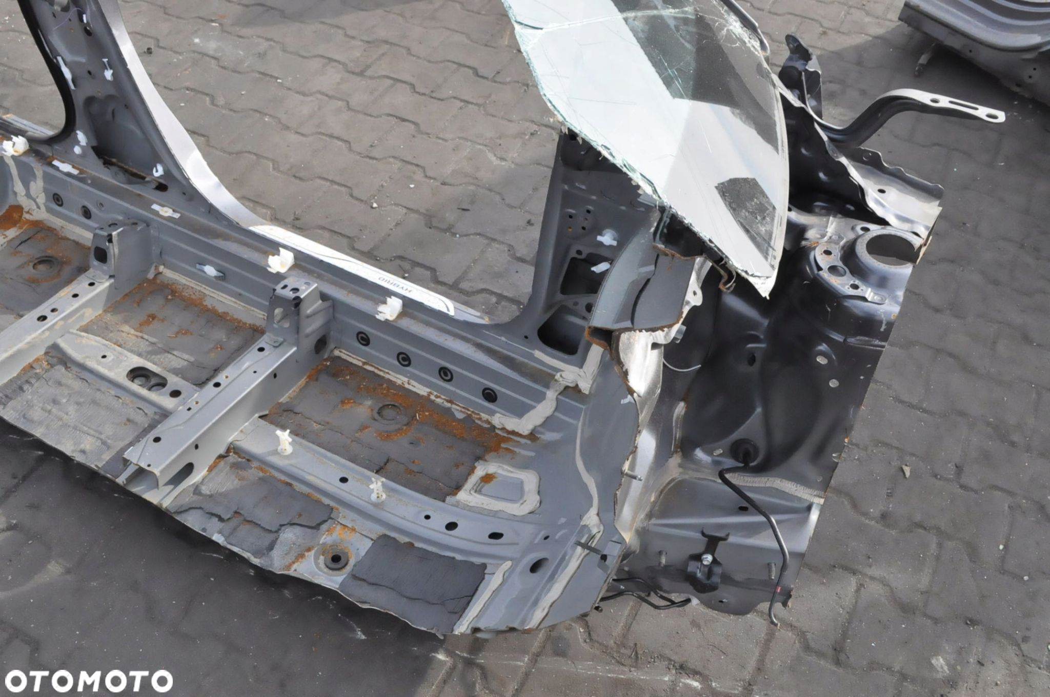 TOYOTA YARIS IV SŁUPEK PRÓG LEWY ĆWIARTKA - 6