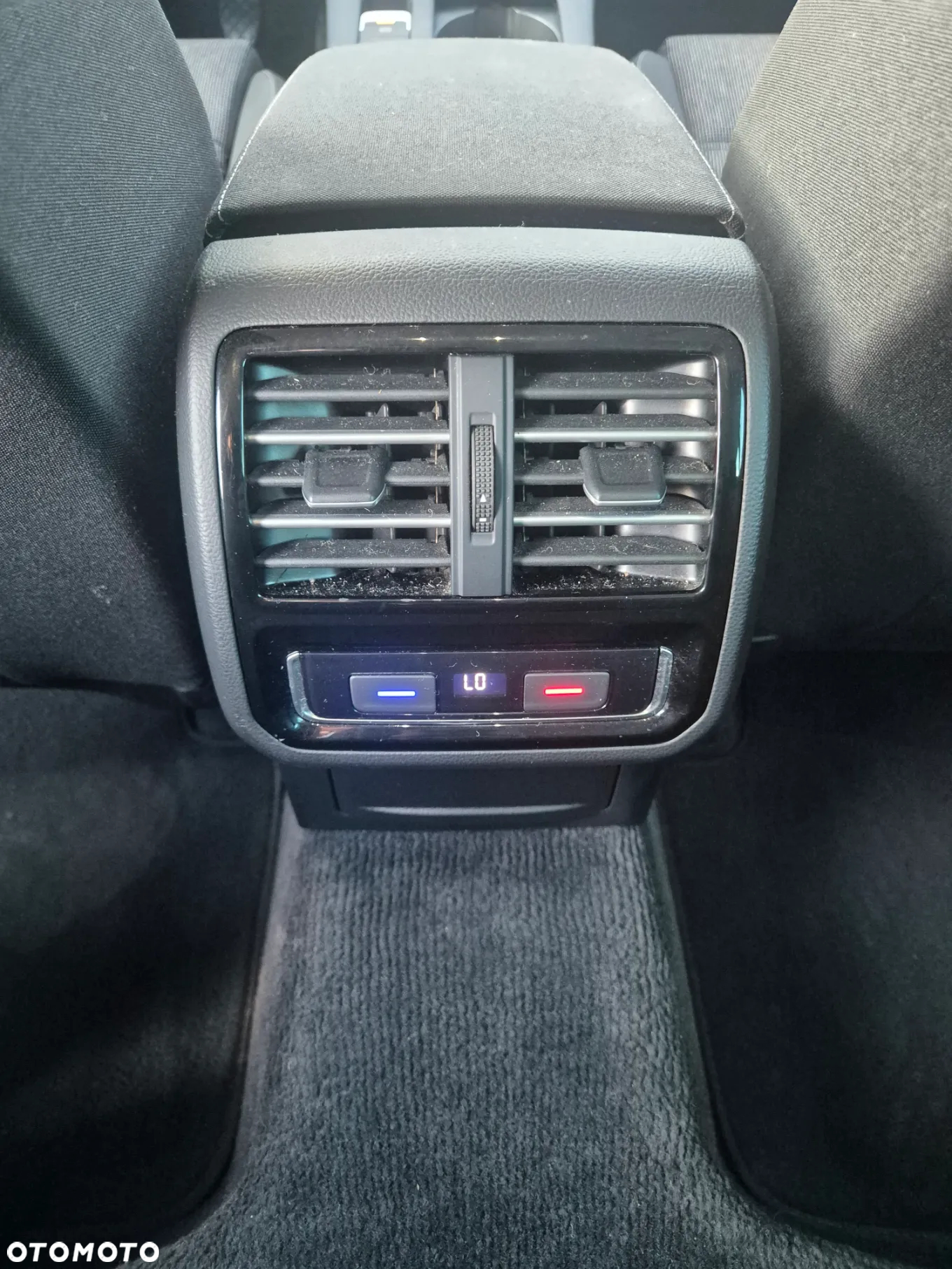 Volkswagen Passat 2.0 TDI BMT Comfortline - 24