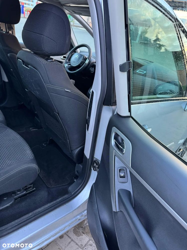 Citroën C4 Picasso 1.6 HDi FAP Exclusive - 10