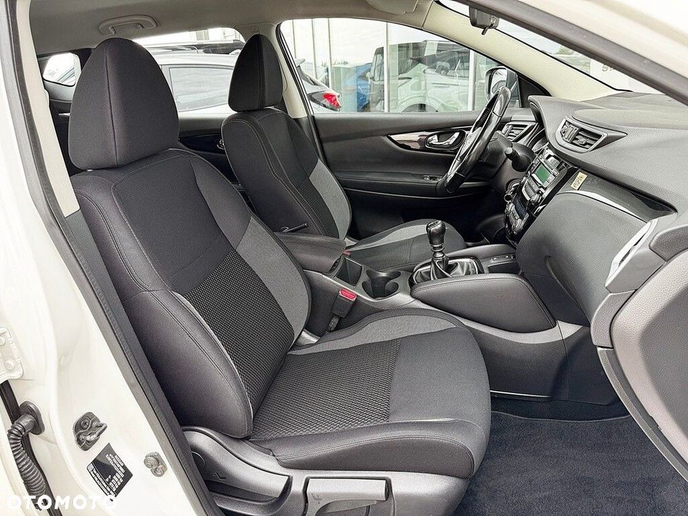 Nissan Qashqai 1.2 DIG-T N-Connecta - 12