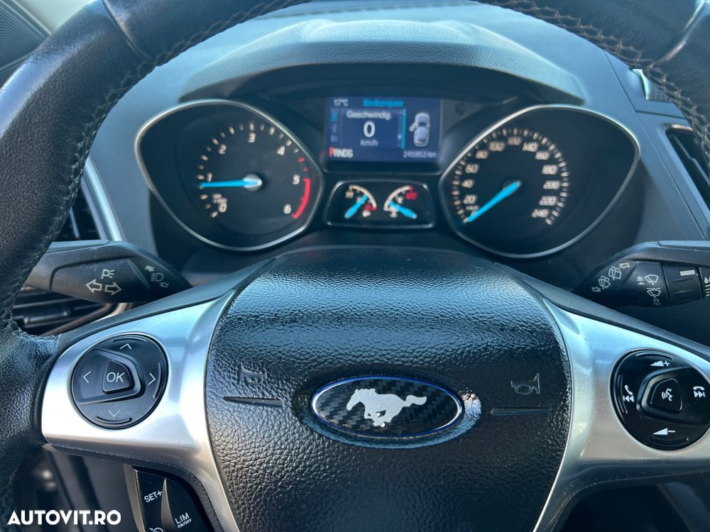 Ford Kuga - 11