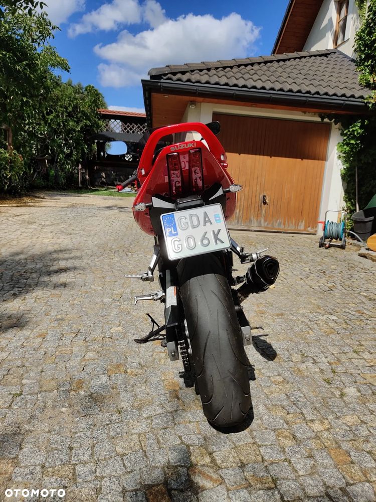 Suzuki SV - 9