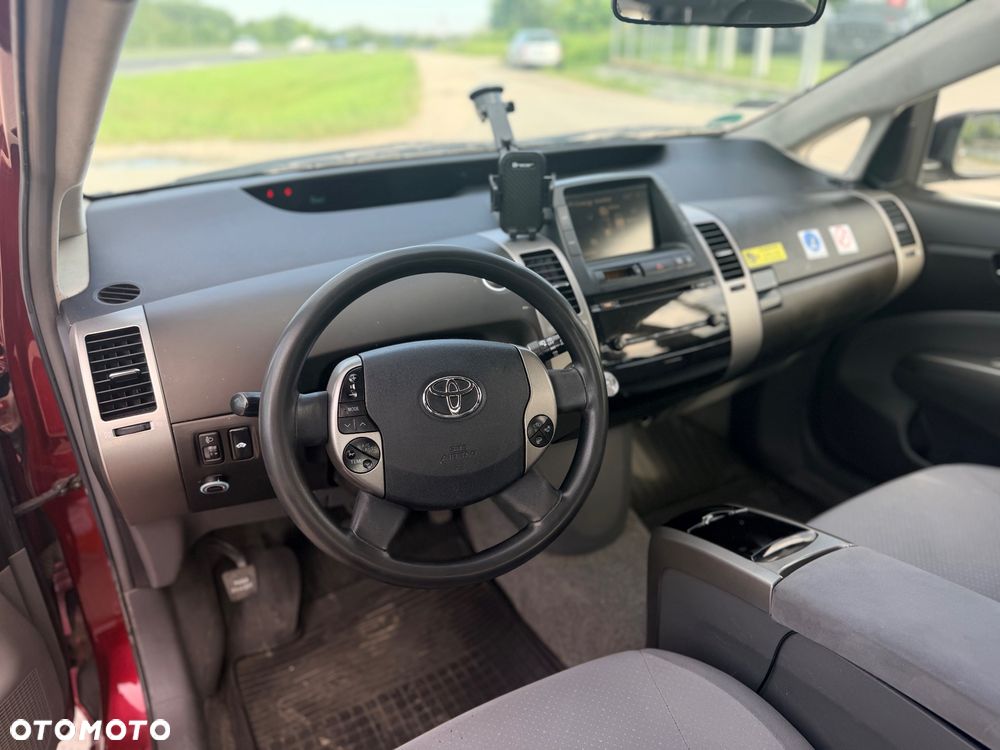 Toyota Prius - 8