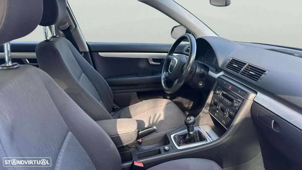 Audi A4 2.0 TDI - 11