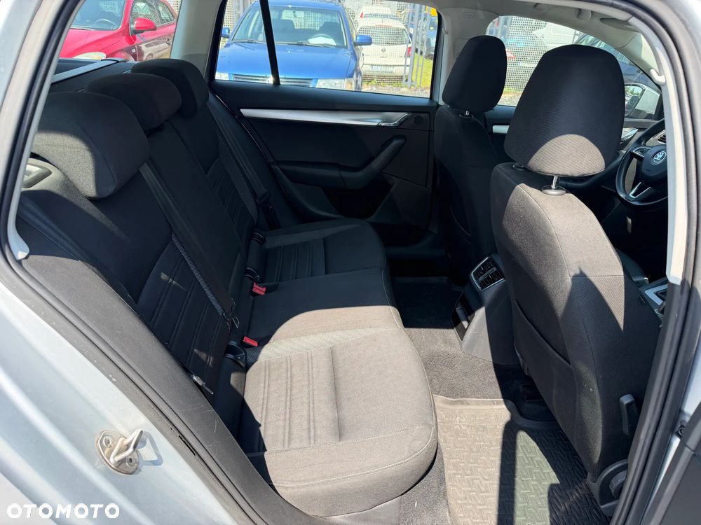 Skoda Octavia 1.6 TDI Ambition - 12