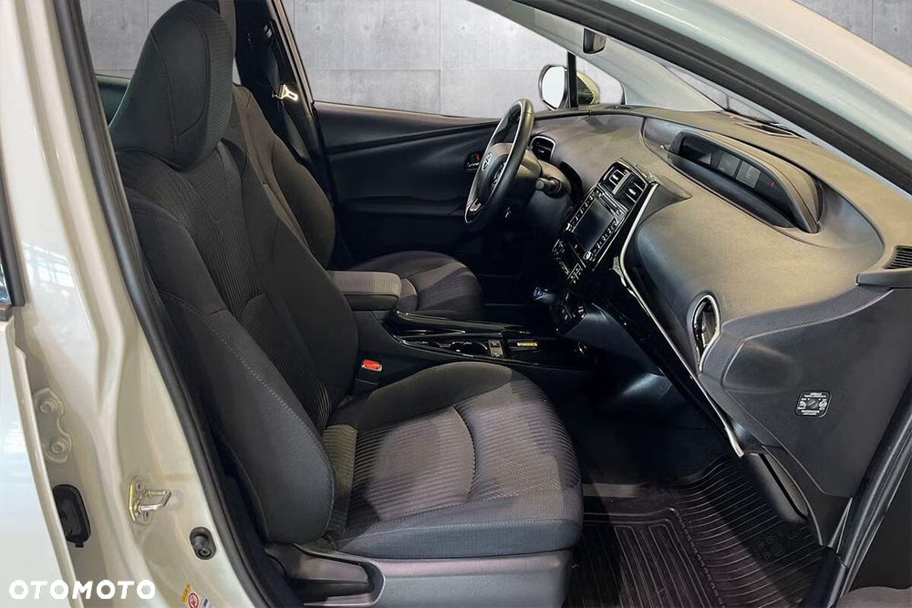 Toyota Prius 1.8 Hybrid Executive - 12