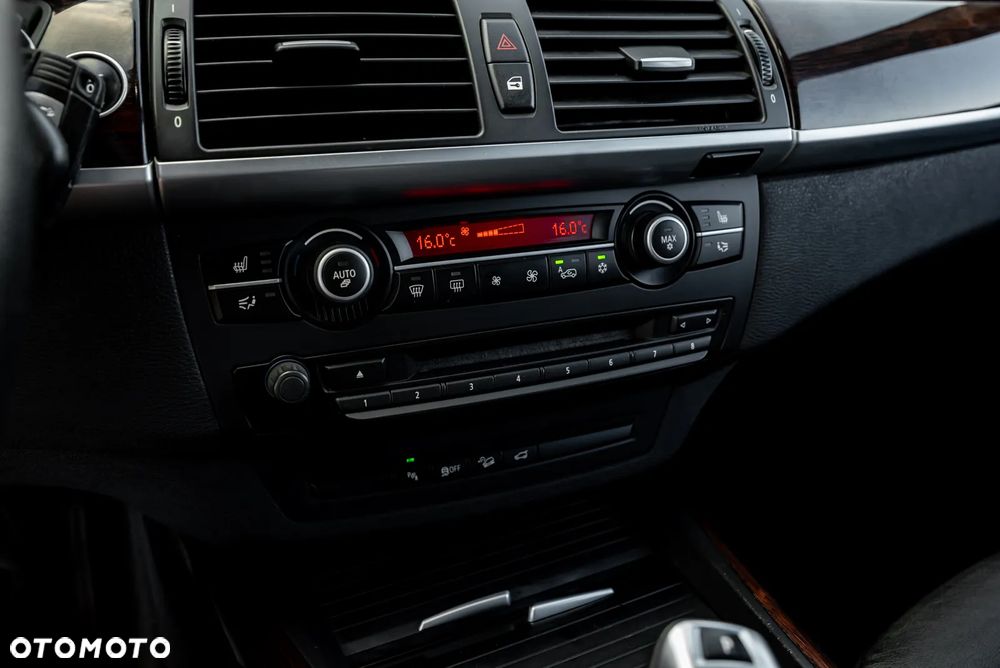 BMW X5 xDrive30d Blue Performance - 38