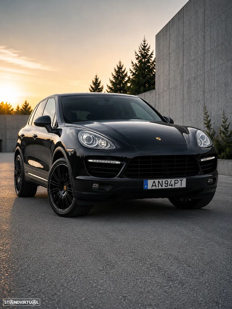 Porsche Cayenne Turbo Tiptronic S - 1