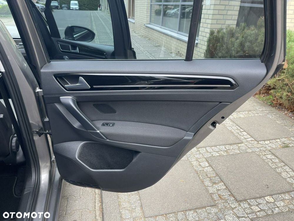 Volkswagen Golf Sportsvan - 24