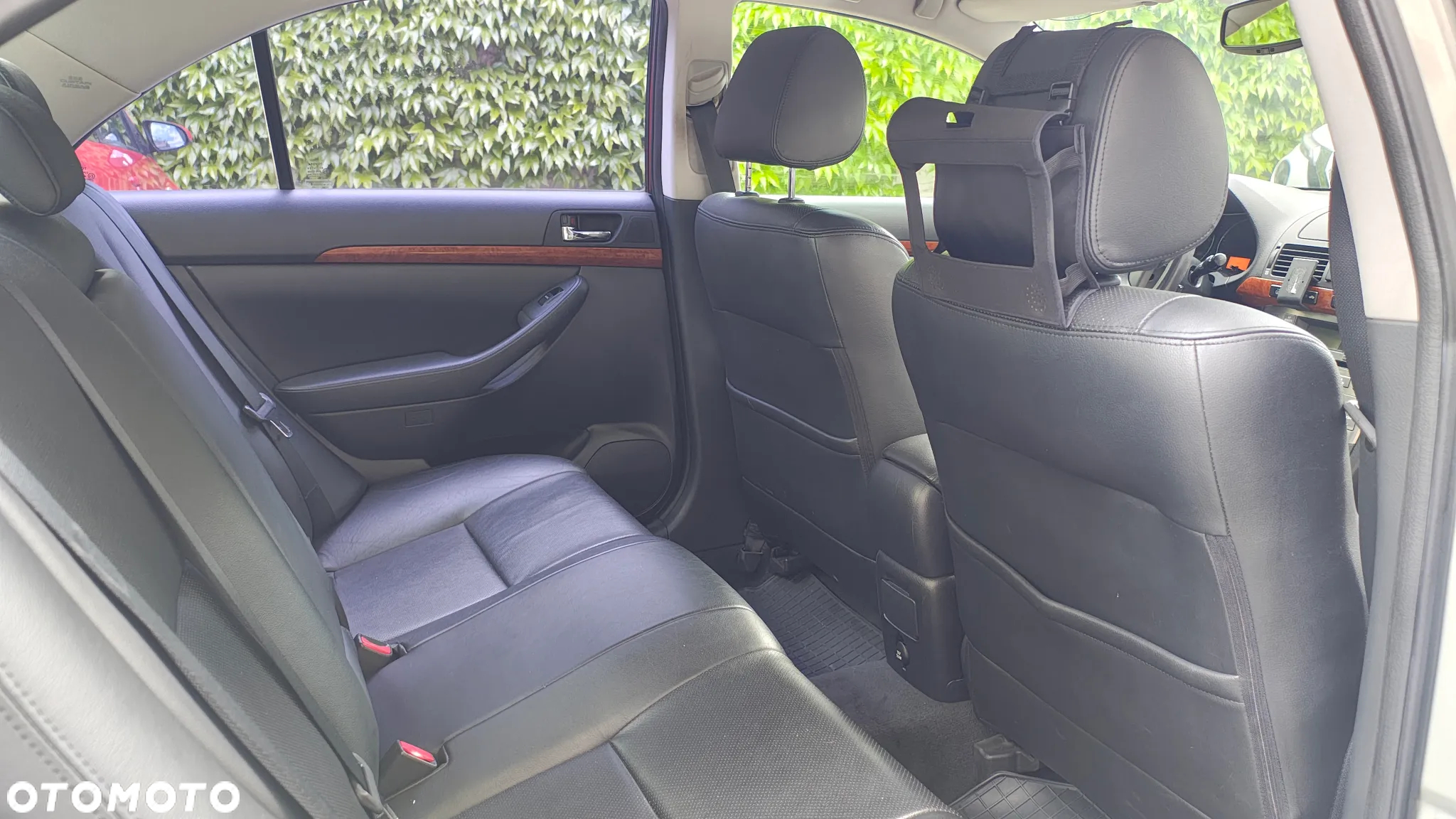 Toyota Avensis 2.2 D-4D Prestige - 12