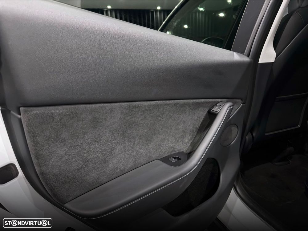 Tesla Model Y Standard - 29