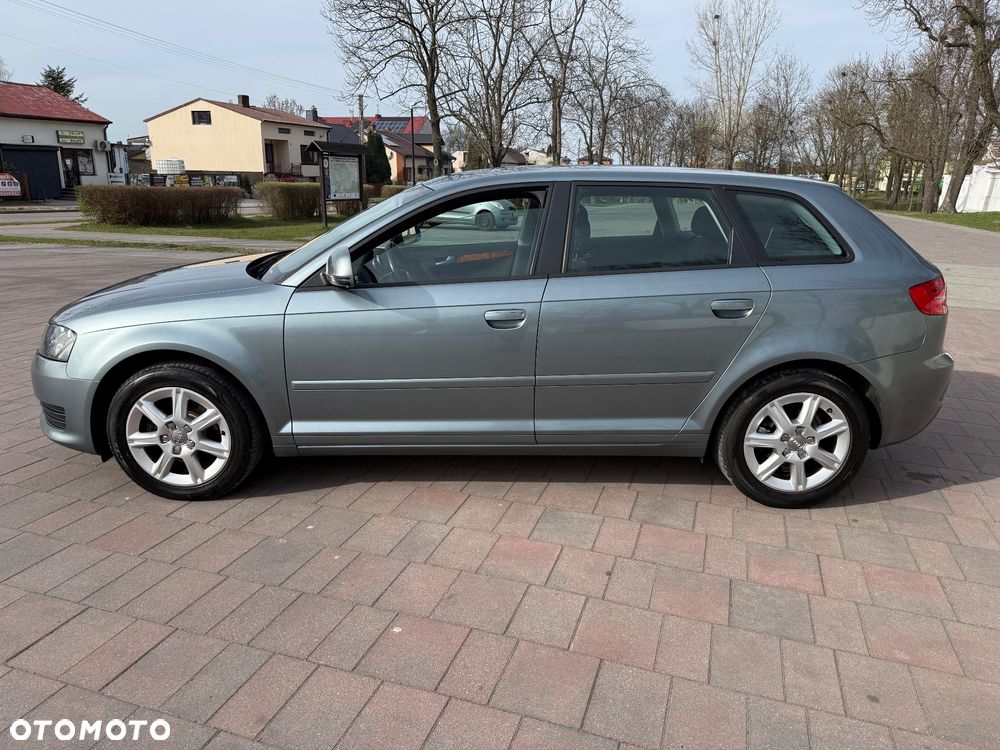 Audi A3 Sportback 1.6 Attraction - 6