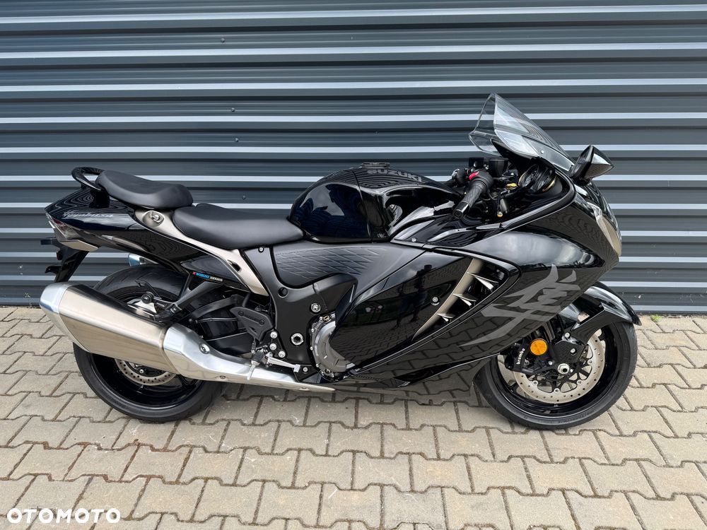 Suzuki GSX - 2
