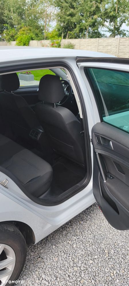 Volkswagen Golf - 14