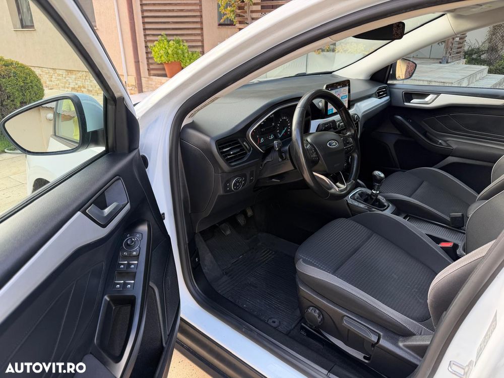 Ford Focus - 9
