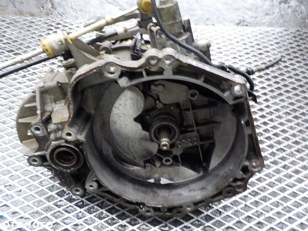 OPEL ASTRA IV J INSIGNIA A SKRZYNIA BIEGÓW M32 1.4 TURBO 55569879 - 1