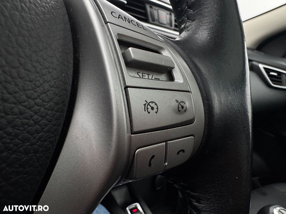 Nissan Qashqai 1.5 DCI TEKNA - 23