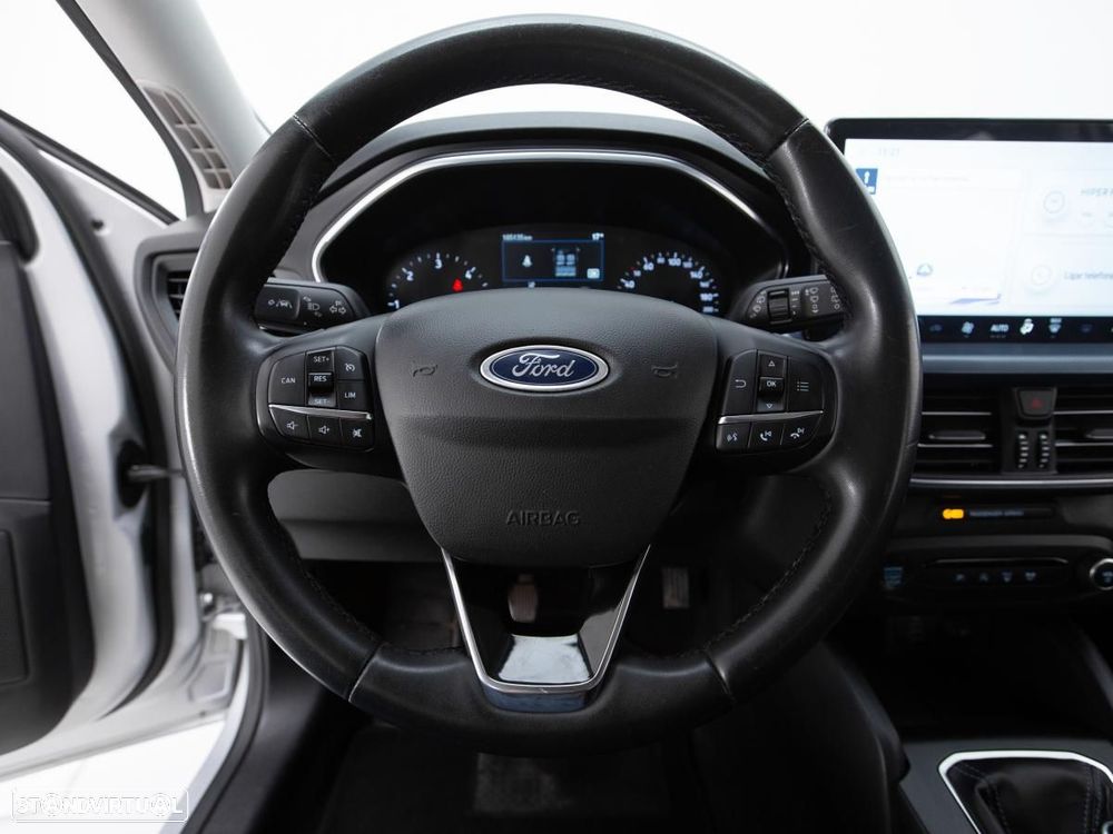 Ford Focus SW 1.5 TDCi EcoBlue Active - 17