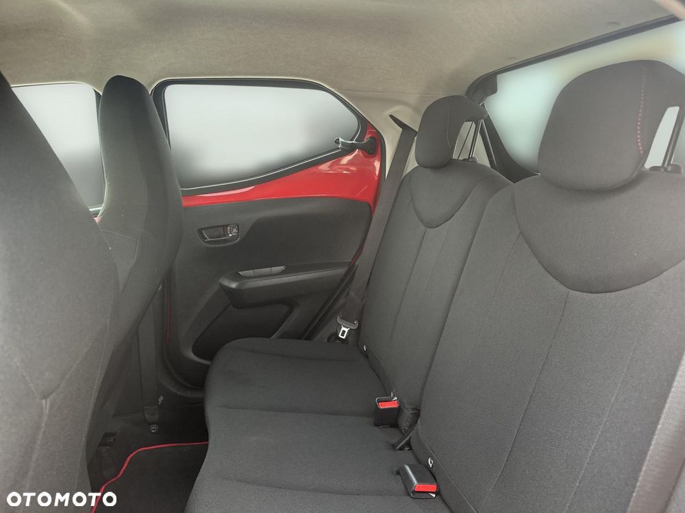 Toyota Aygo - 13