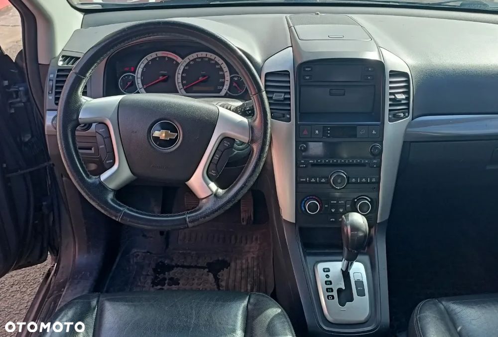 Chevrolet Captiva 2.0 4WD 7 Sitzer Automatik LT Exclusive - 7
