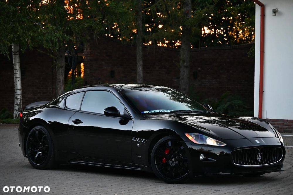 Maserati GranTurismo S Automatik - 3