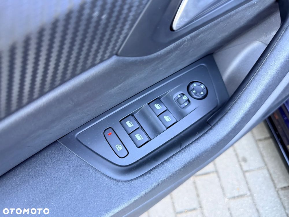 Peugeot 508 PureTech PHEV 225 Allure S&S e-EAT8 - 10