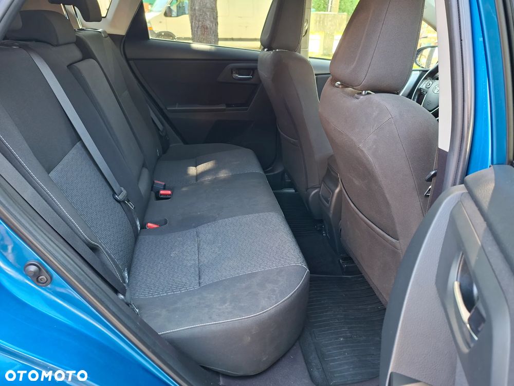 Toyota Auris - 25