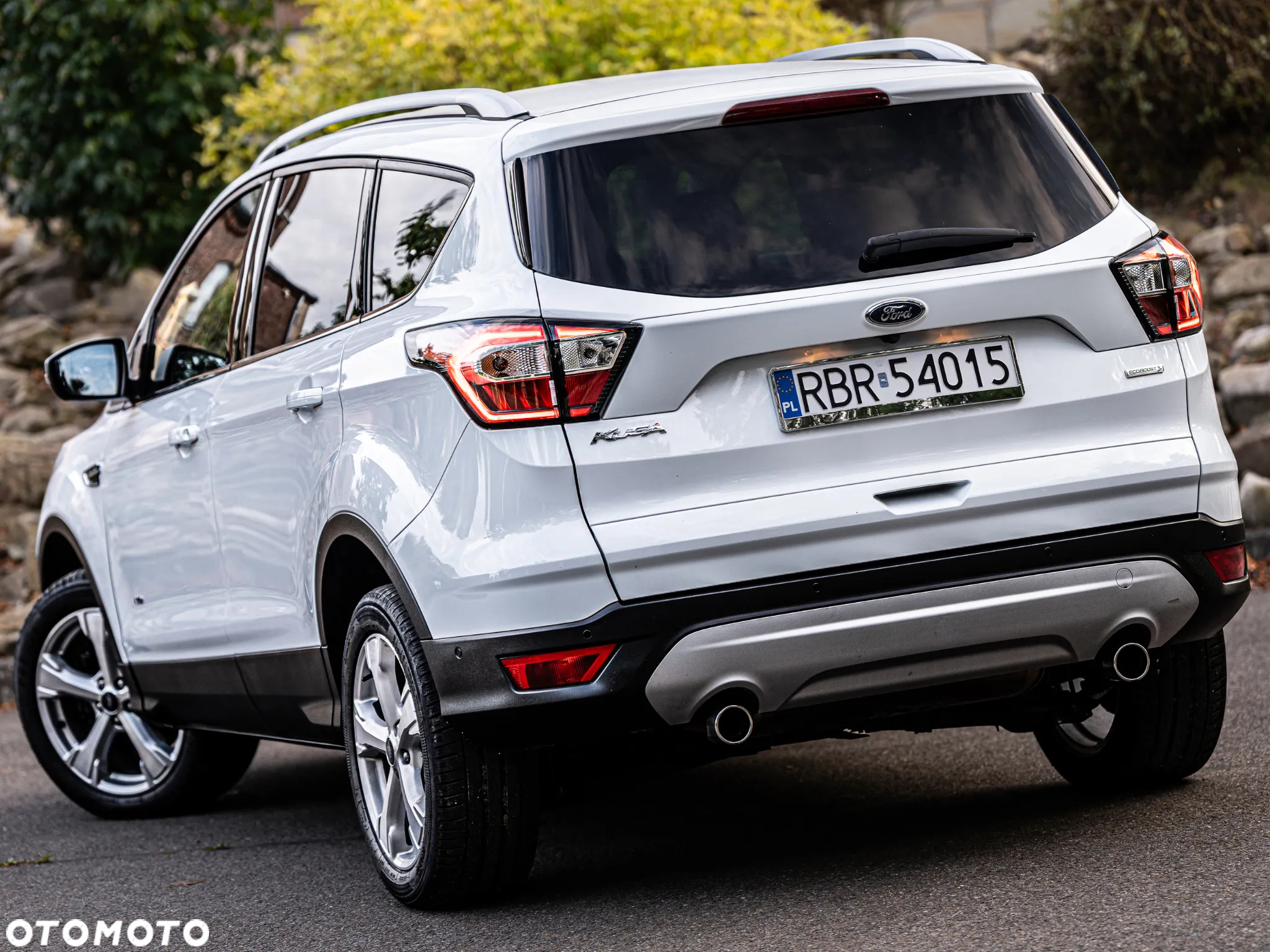Ford Kuga 1.5 EcoBoost 4x4 Titanium - 4