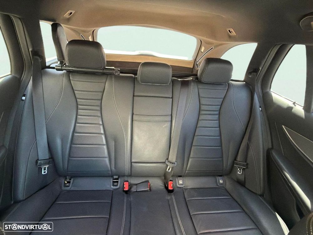 Mercedes-Benz E 220 d Avantgarde+ - 15