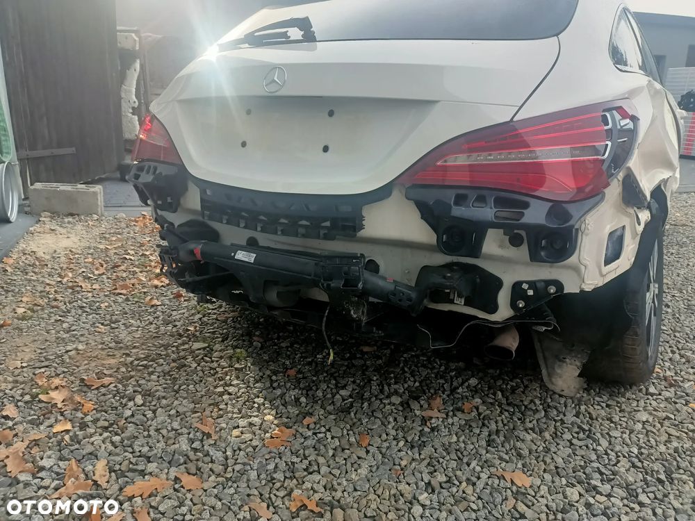Mercedes-Benz CLA Shooting Brake 200 7G-DCT AMG Line - 5