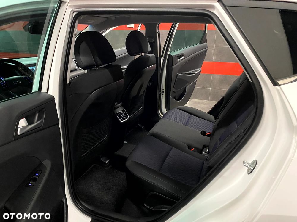 Hyundai Tucson 1.6 GDi 2WD Select - 22