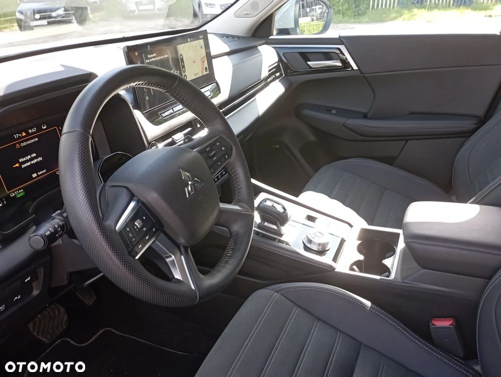 Mitsubishi Outlander Intense - 3