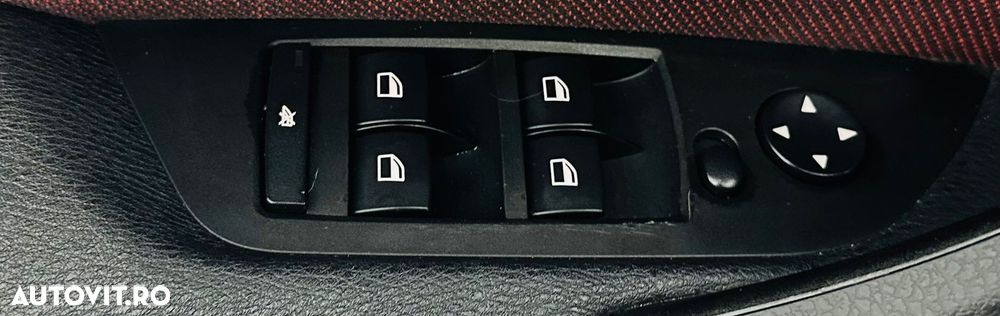 BMW X1 sDrive18d Sport Line - 12