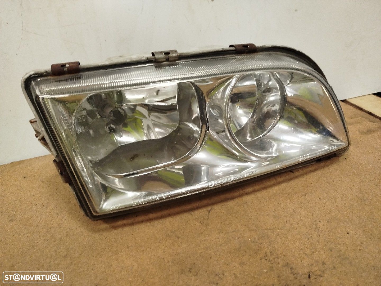 Farol/ Otica Dianteiro Dto Volvo V40 Combi (645) - 1
