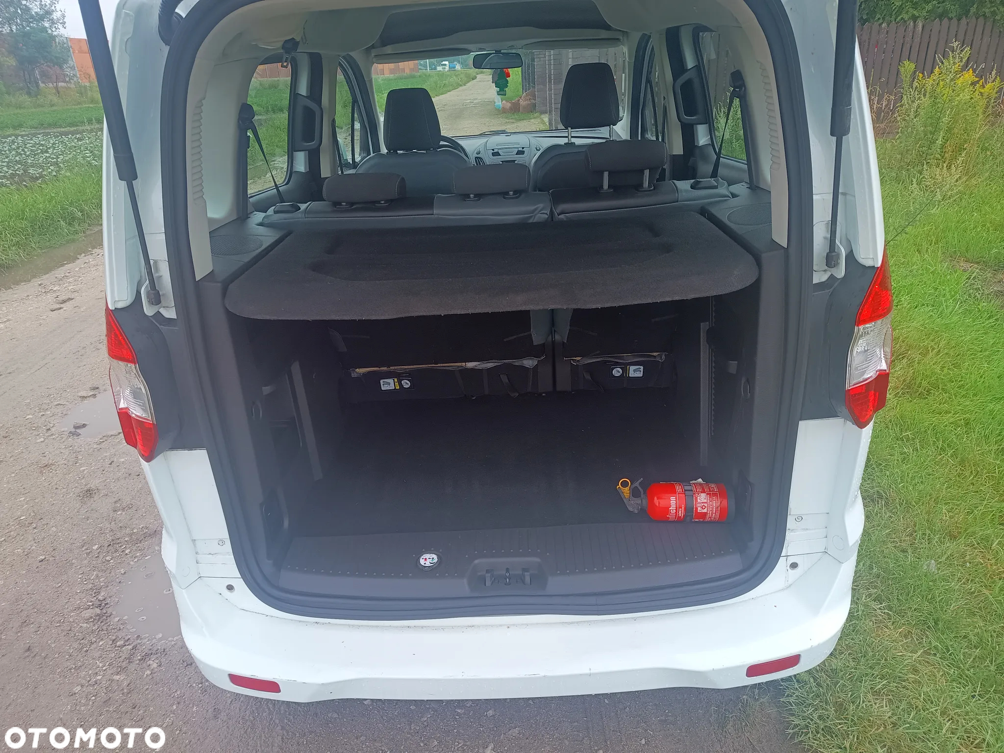 Ford Tourneo Courier 1.5 TDCi Trend - 11