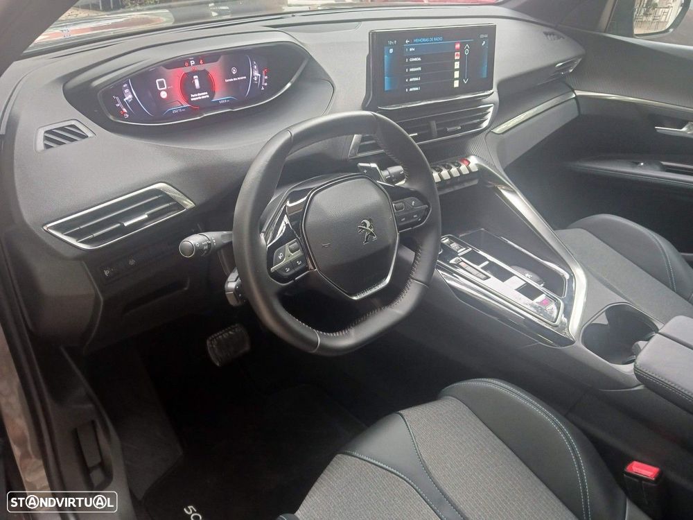 Peugeot 5008 1.5 BlueHDi Allure Pack EAT8 - 29