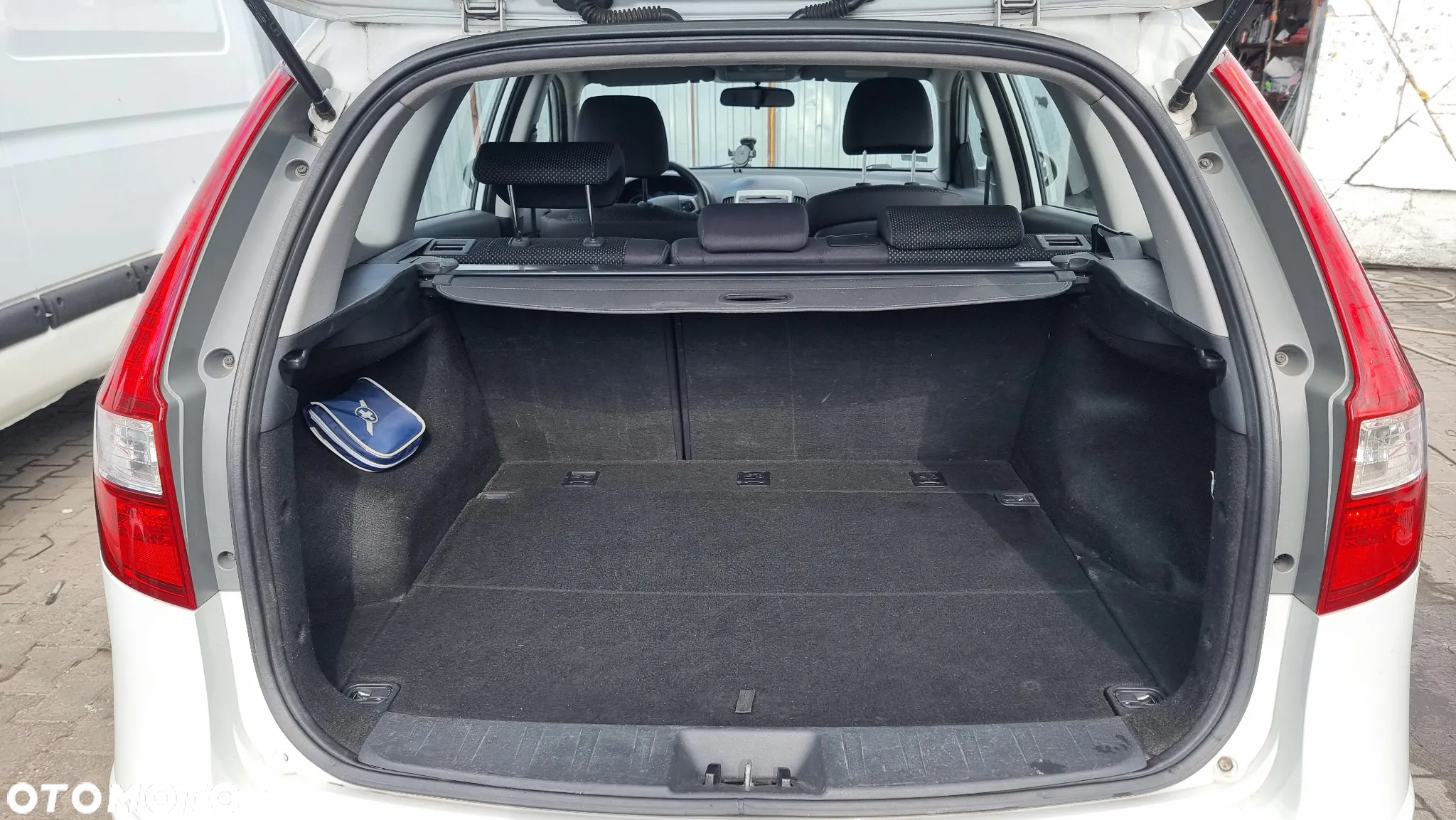 Hyundai i30 1.6 CRDi Premium - 12