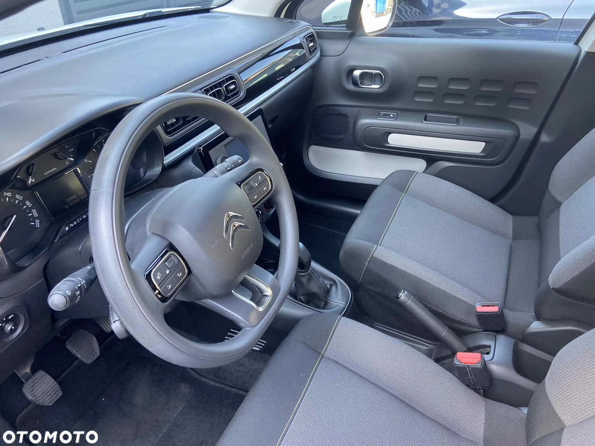 Citroën C3 1.2 PureTech Shine - 9