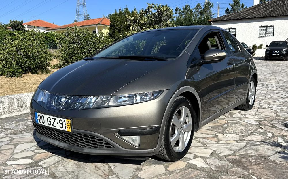 Honda Civic 1.4 Comfort - 2